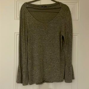 Long Flair Sleeve Shirt